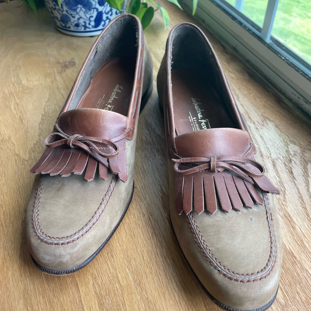 Salvatore Ferragamo Loafers size 11 leather preppy collegiate small defect